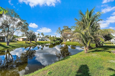 3 S Granada Ln, Port Saint Lucie, FL 34952 - photo 2