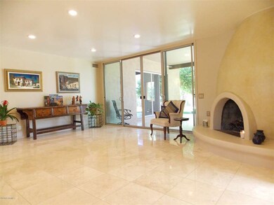 GREAT ROOM W:FP