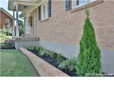 8506 Mar Vista Ct, Louisville, KY 40219 - photo 2