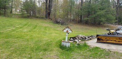 11 Ring Rd, Chichester, NH 03258 - photo 4