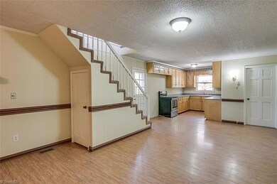 1636 Brookdale Dr, Asheboro, NC 27205 - photo 4