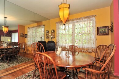 006_Dining Room