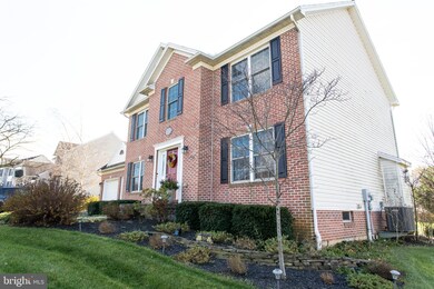 532 Franklin Square Dr, Chambersburg, PA 17201 - photo 2