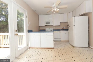 4173 Pleasant Meadow Ct unit 99B, Chantilly, VA 20151 - photo 7
