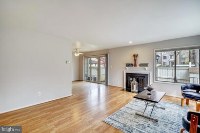 4 Sparrow Valley Ct, Montgomery Village, MD 20886 - photo 2