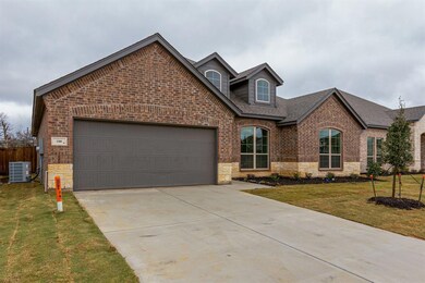 108 Independence Dr, Joshua, TX 76058 - photo 2