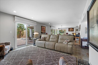4 Living Room
