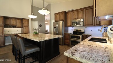 1432 W SHERRI DR, Gilbert, AZ Kitchen