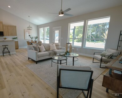 346 W Georgia Ave, Nampa, ID 83686 - photo 4