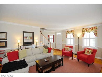 Living Room - Gas Fireplace and access to Screen P