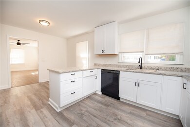 817 Magness Dr, Spartanburg, SC 29303 - photo 2