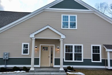 8 Fairway Dr unit 8B, Cranston, RI 02920 - photo 5