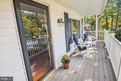 321 Edgemere Dr, Annapolis, MD 21403 - photo 3