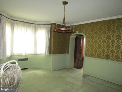 3417 Dennlyn Rd, Baltimore, MD 21215 - photo 5