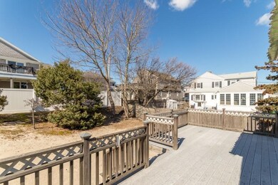 212 Atlantic Ave unit Upstairs, Seabrook, NH 03874 - photo 2