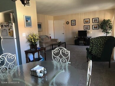 125 E Colonial lr dr kit