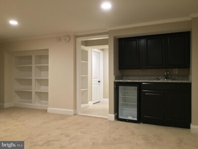 8103 Clyde Bank Rd, Parkville, MD 21234 - photo 3