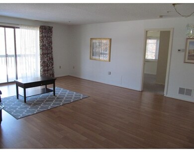 16 Ledgewood Hills Dr unit U201, Nashua, NH 03062 - photo 3