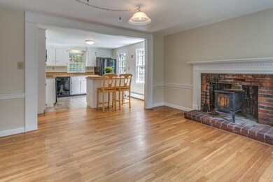 5_Living_Room
