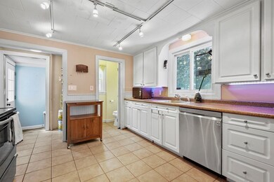 192 Lovell St, Worcester, MA 01603 - photo 4