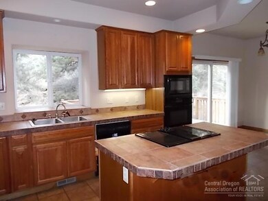 3167 NW Quiet River Ln, Bend, OR 97701 - photo 7