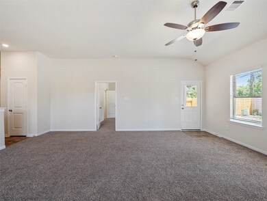 10758 Nyla Spring St, Houston, TX 77016 - photo 6