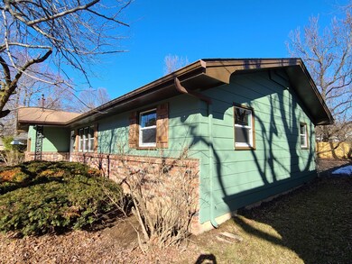 514 S Forest CT (2)
