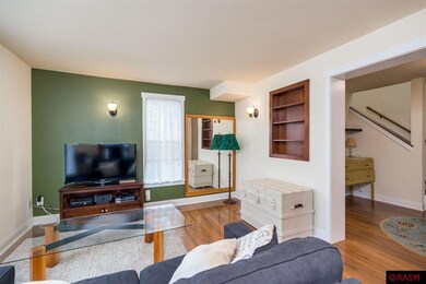 717 N 6th St, Mankato, MN 56001 - photo 4