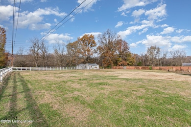 3517 Hillview Dr, Louisville, KY 40229 - photo 4