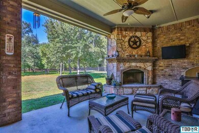 301 Mikey Ln, Temple, TX 76502 - photo 2