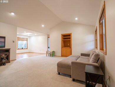 755 SE Justin St, Sheridan, OR 97378 - photo 6