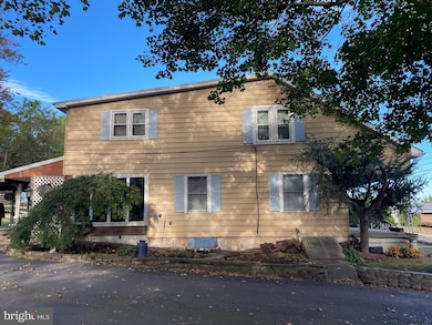 1032 N 7th St, Perkasie, PA 18944 - photo 2