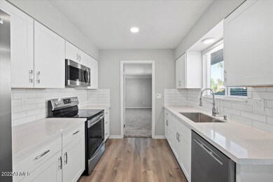 9949 W Peoria Ave, Sun City, AZ 85351 - photo 7