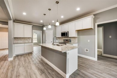 8801 Hutcheson Hill Rd, Springtown, TX 76082 - photo 3