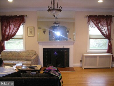 3506 Labyrinth Rd, Baltimore, MD 21215 - photo 2