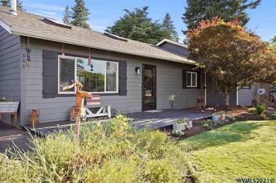 568 Elm St, Lyons, OR 97358 - photo 3