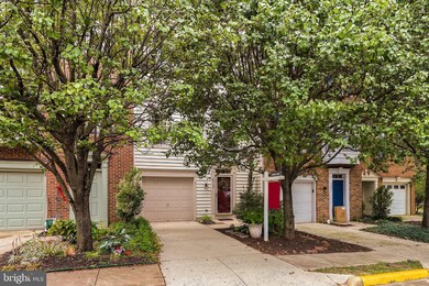 1189 Cypress Tree Place, Herndon, VA 20170 - photo 4