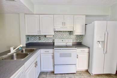 846 Westbury Ln N unit 22C, Columbus, OH 43228 - photo 5