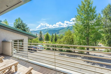 21 Hackamore Rd-13