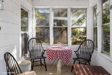 10_203EBeech_97_SunRoom_LowRes