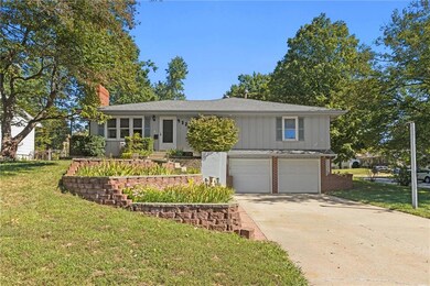 9323 Mullen Rd, Lenexa, KS 66215 - photo 2