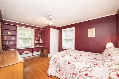 263 E Keith Ave, Waukegan, IL 60085 - photo 5