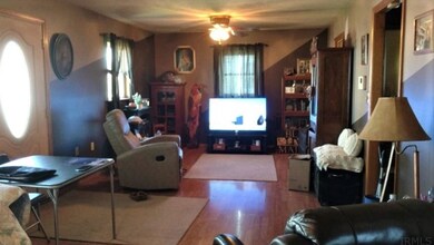 2325 S Pershing Dr, Muncie, IN 47302 - photo 5