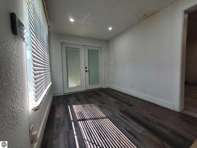 5508 E Johnson Rd, Ithaca, MI 48847 - photo 7