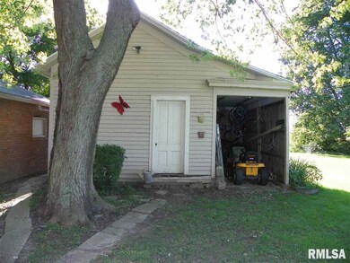 2360 Mound Rd, Jacksonville, IL 62650 - photo 6