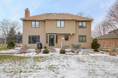 705 Bluegrass Dr, Wheaton, IL 60189 - photo 3