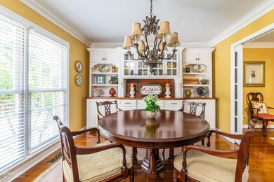 Breakfast Room