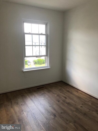 22 Piedmont Ct, Halethorpe, MD 21227 - photo 3