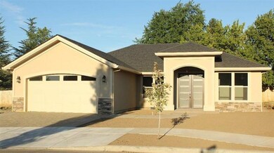 2684 Montara Dr, Medford, OR 97504 - photo 4