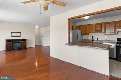 603B Oakland Hills Ct unit 201, Arnold, MD 21012 - photo 6